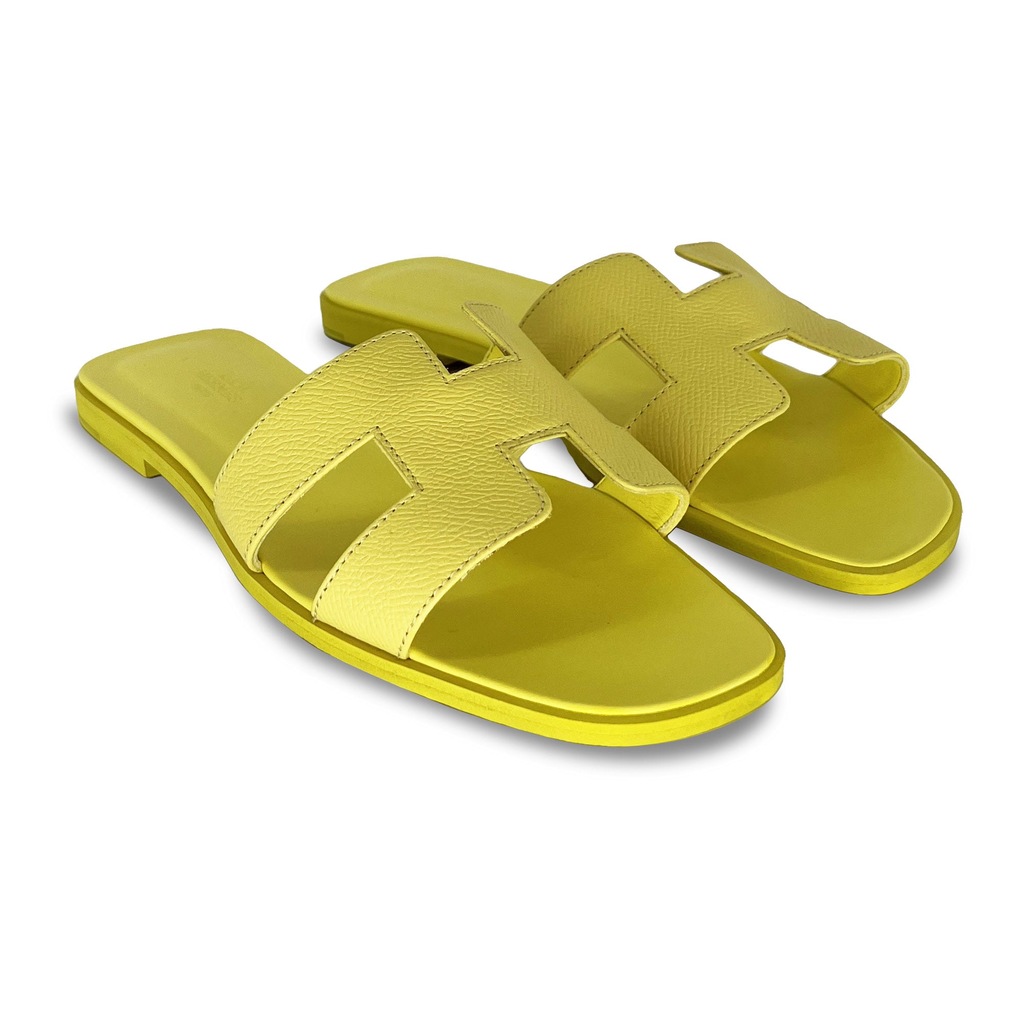 Hermes Oran Designer Epsom leather slippers angle