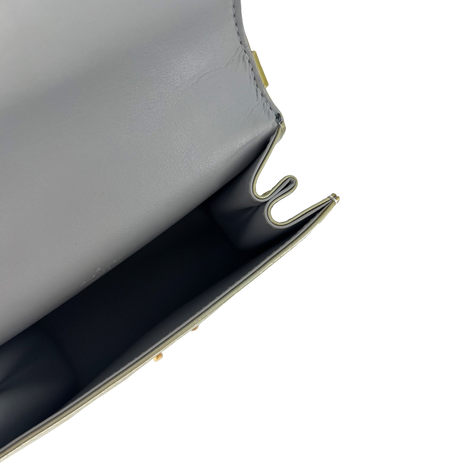 Louis Vuitton light green Vernis leather spring street satchel bag