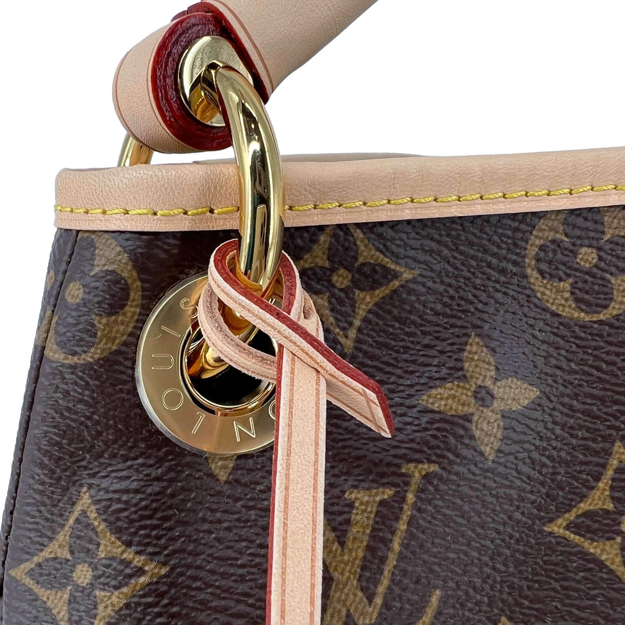Louis Vuitton ARTSY NV MM Monogram bag