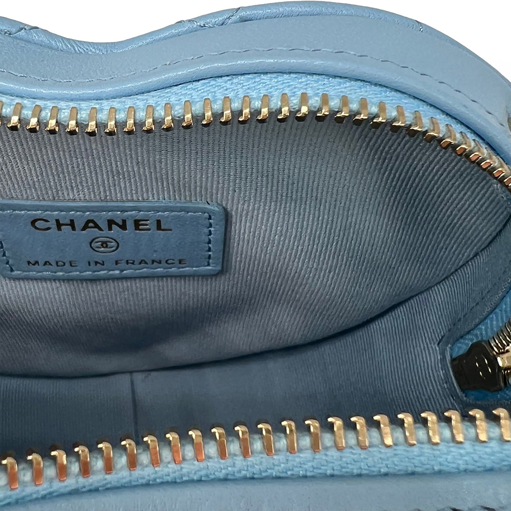 Chanel leather Medium heart bag