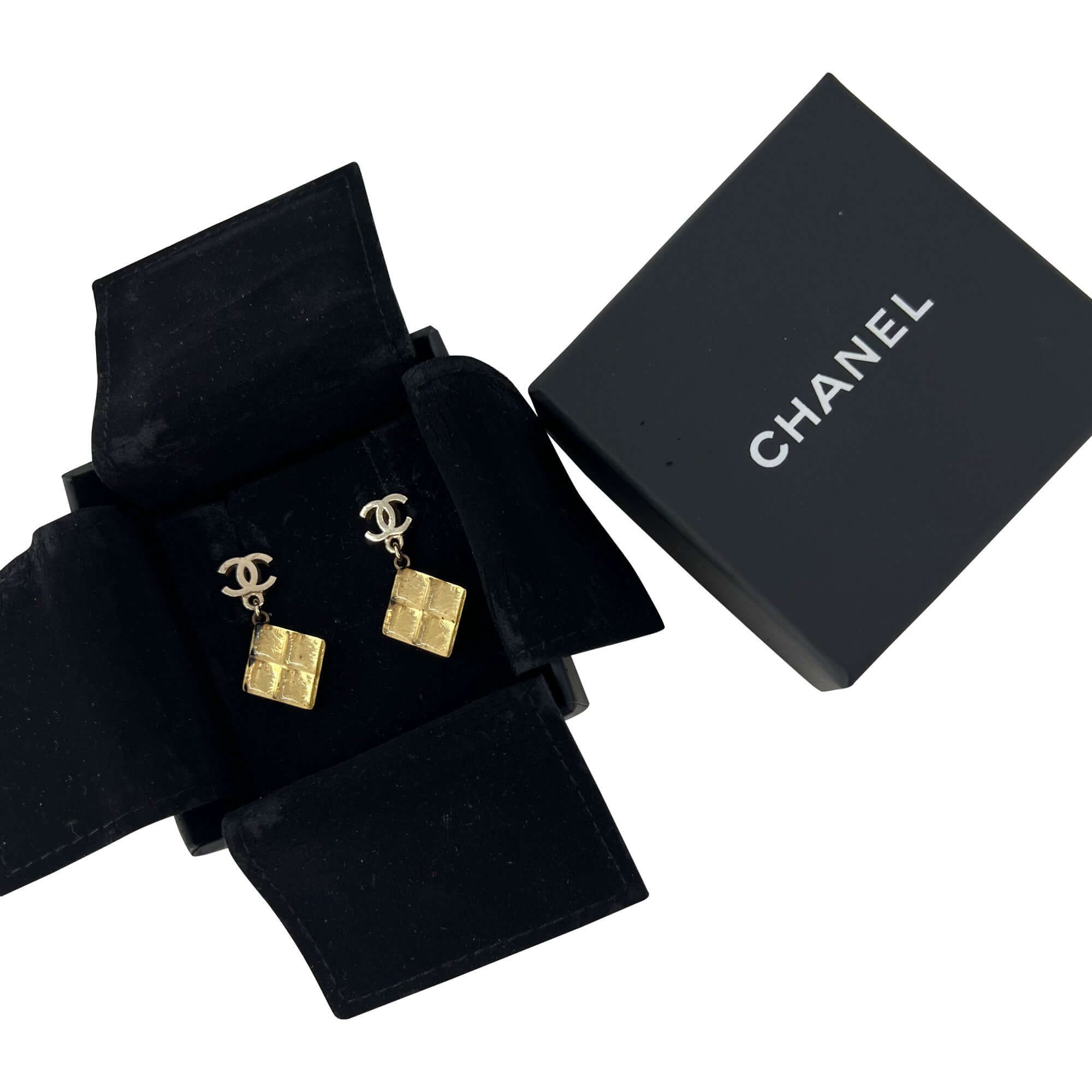 Chanel CC logo gold rhomb drop earrings