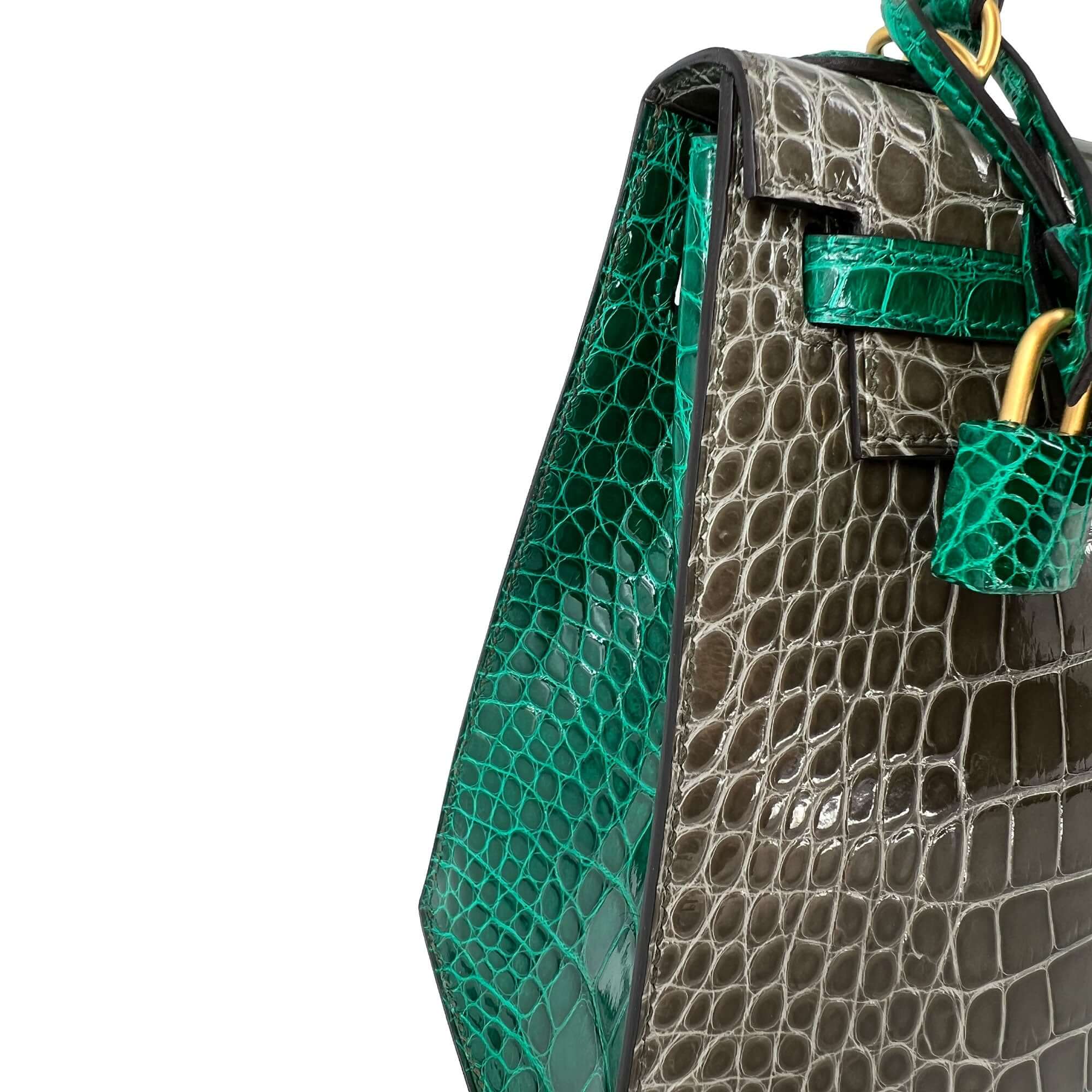 Hermes Kelly designer bag Tourterelle detail side