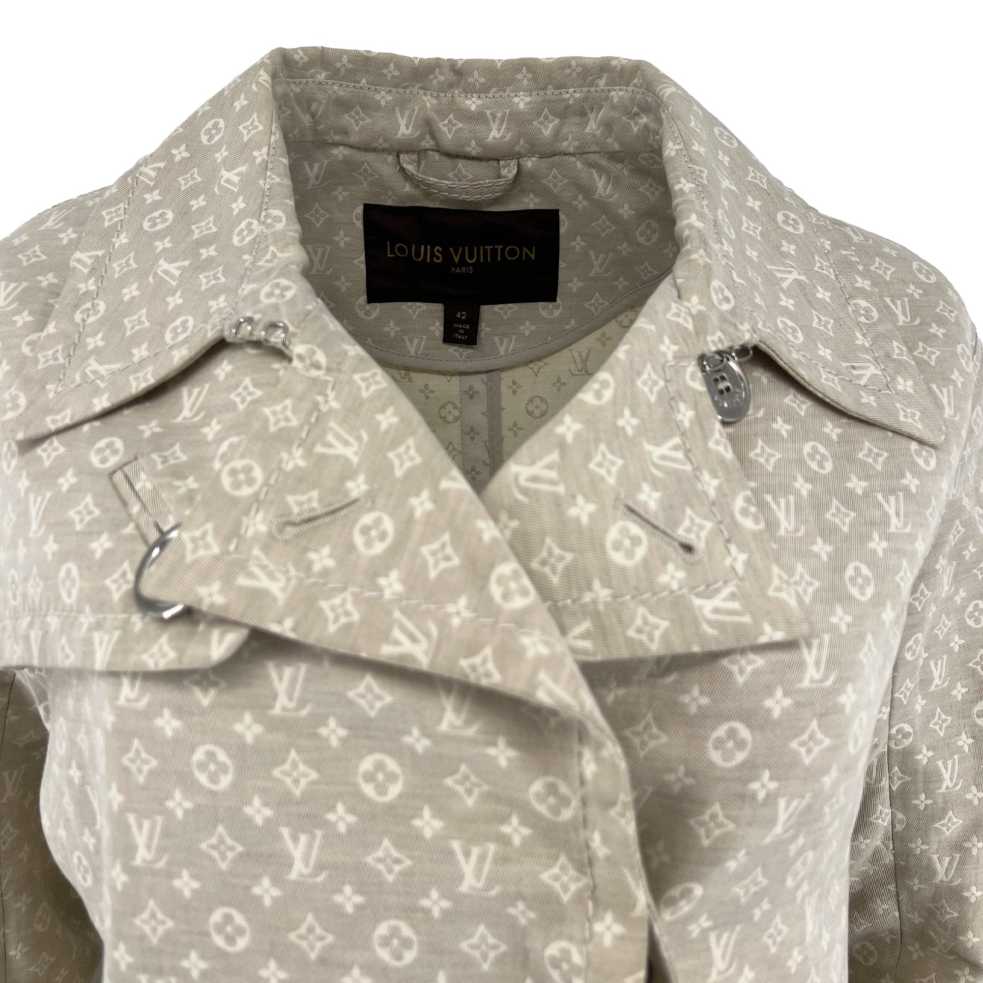 Louis Vuitton Monogram Denim Trench Coat – VintageBooBoo Pre owned