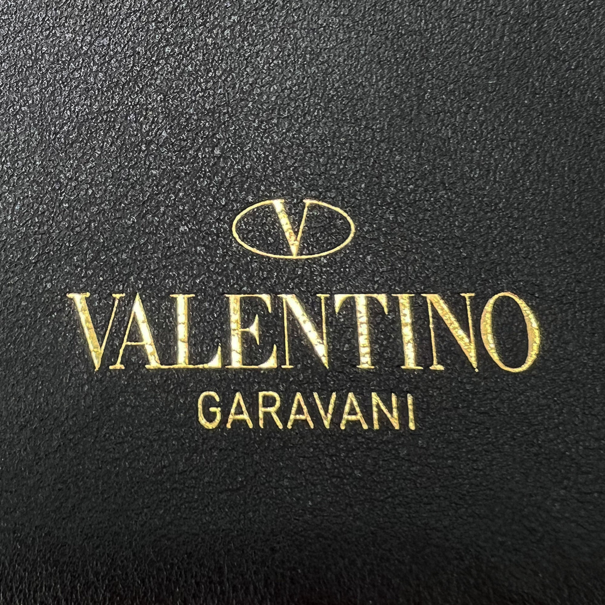 Valentino Garavani Rockstud large leather pouch